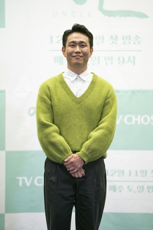 吴政世全慧珍等韩国艺人出席了新剧《废柴大叔》的发表会