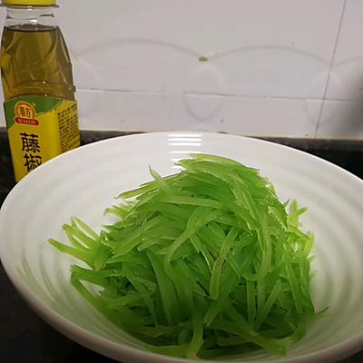 涼拌萵筍絲的做法,涼拌萵筍絲的做法大全