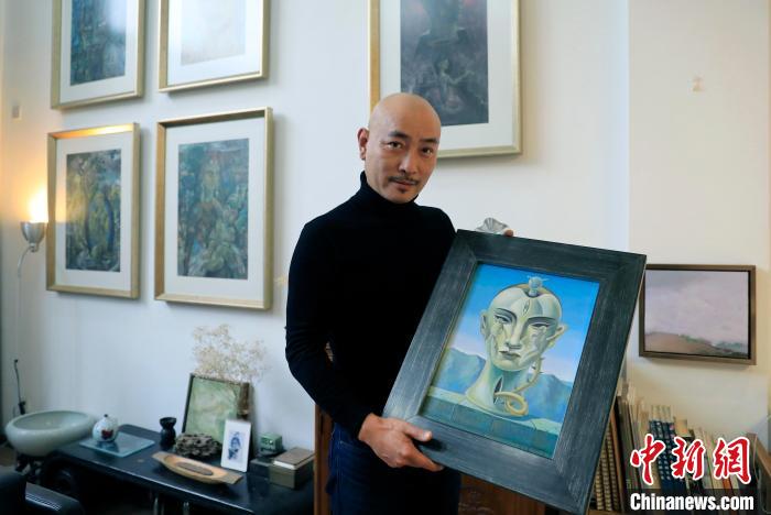旅荷艺术家李晓峰：艺术是助推中外民间文化交流的绝佳载体