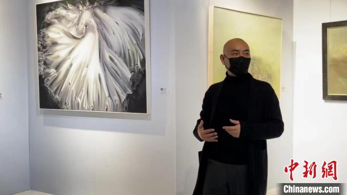 旅荷艺术家李晓峰：艺术是助推中外民间文化交流的绝佳载体