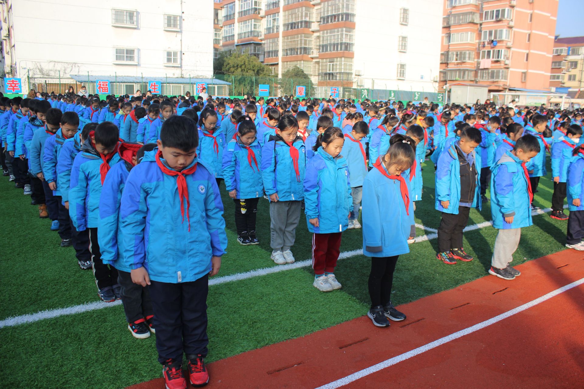 滁州市会峰小学开展国家公祭日主题活动(图2)