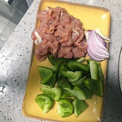 黑木耳炒肉,黑木耳炒肉片的做法