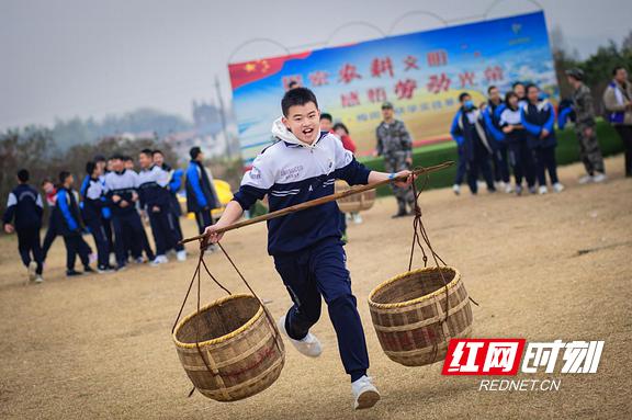 长沙市长郡开福中学：昂扬的青春奋斗乐章(图1)