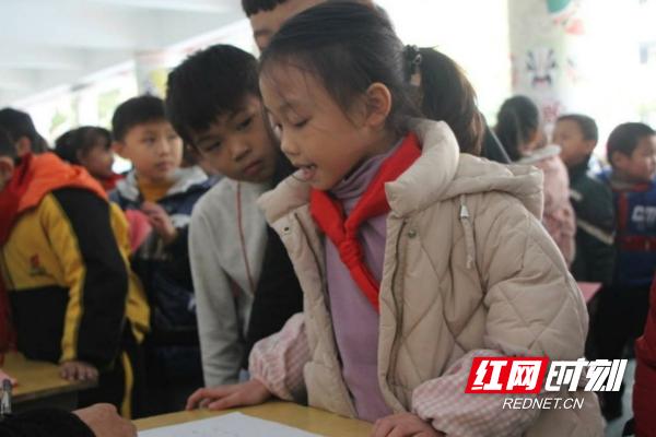 芦淞区高家坳小学：缤纷英语节 活力展风采(图1)