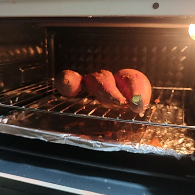 家用电烤箱怎么烤红薯（香甜软糯的烤番薯做法教你）