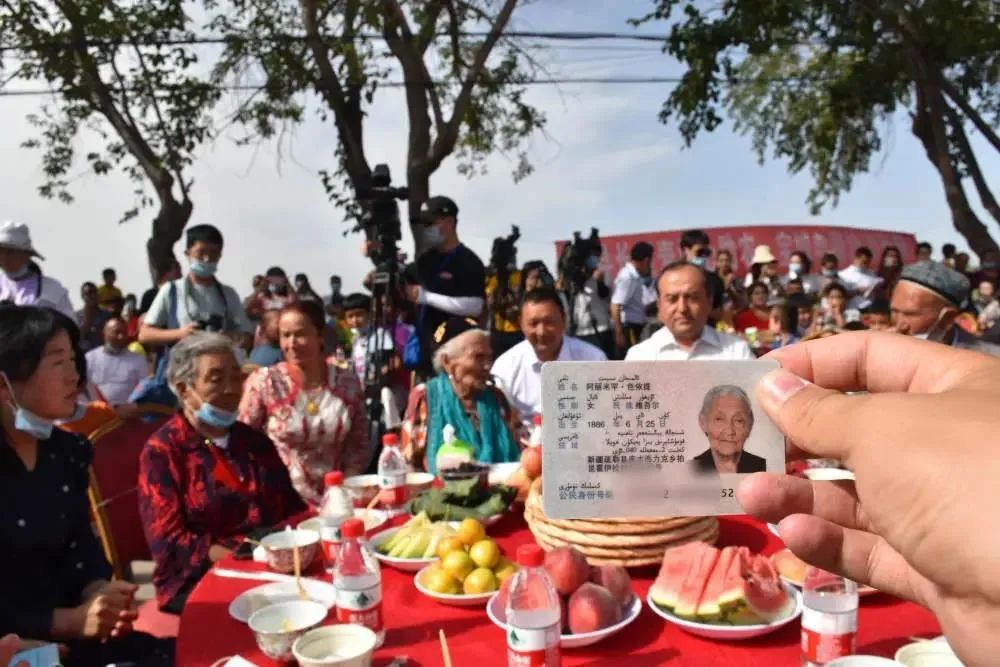 135岁的中国最长寿老人去世，每天必修课是听收音机