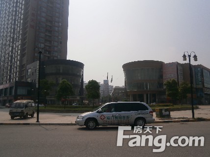 南通汽车站直达海门国际车城，便捷抵达滨江街道人气小区叠石桥