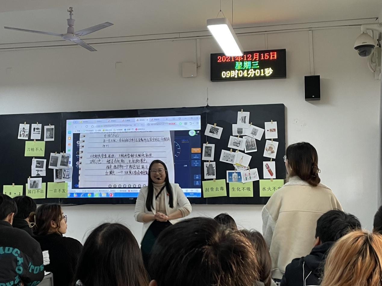 如何识破快递中的“违禁品”,物流职院学生创设情境学习环境 如何识破快递中的“违禁品”,物流职院学生创设情境学习环境