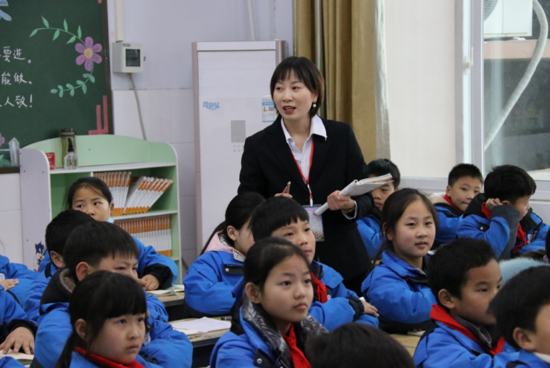 “共享课堂”，何以给“双减”提供样本？