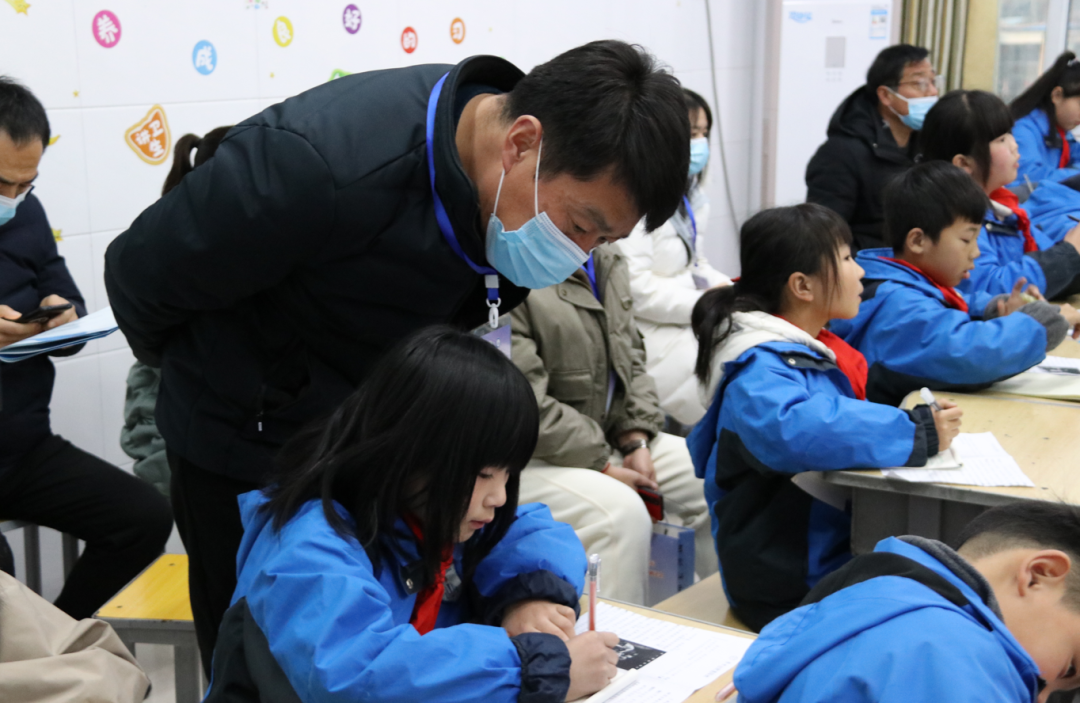 “共享课堂”，何以给“双减”提供样本？