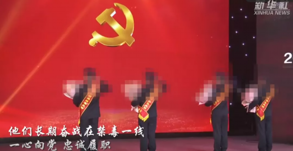 2021年的这些照片，我们不会忘记