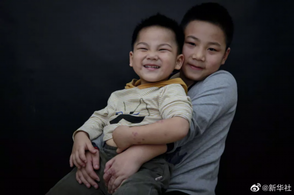 2021年的这些照片，我们不会忘记