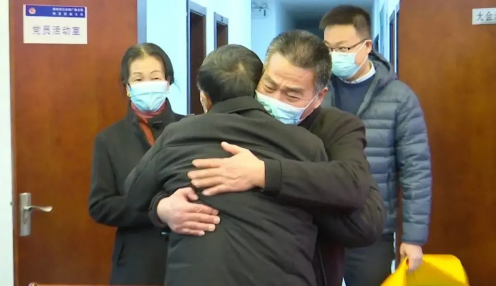 2021年的这些照片，我们不会忘记