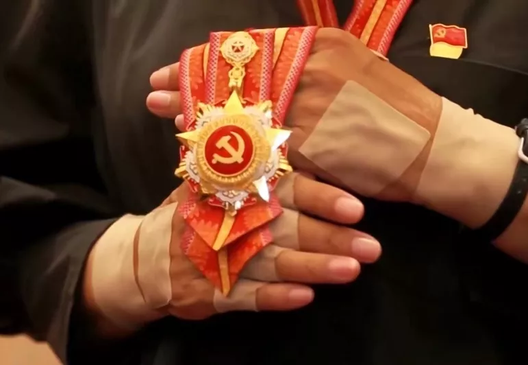 2021年的这些照片，我们不会忘记