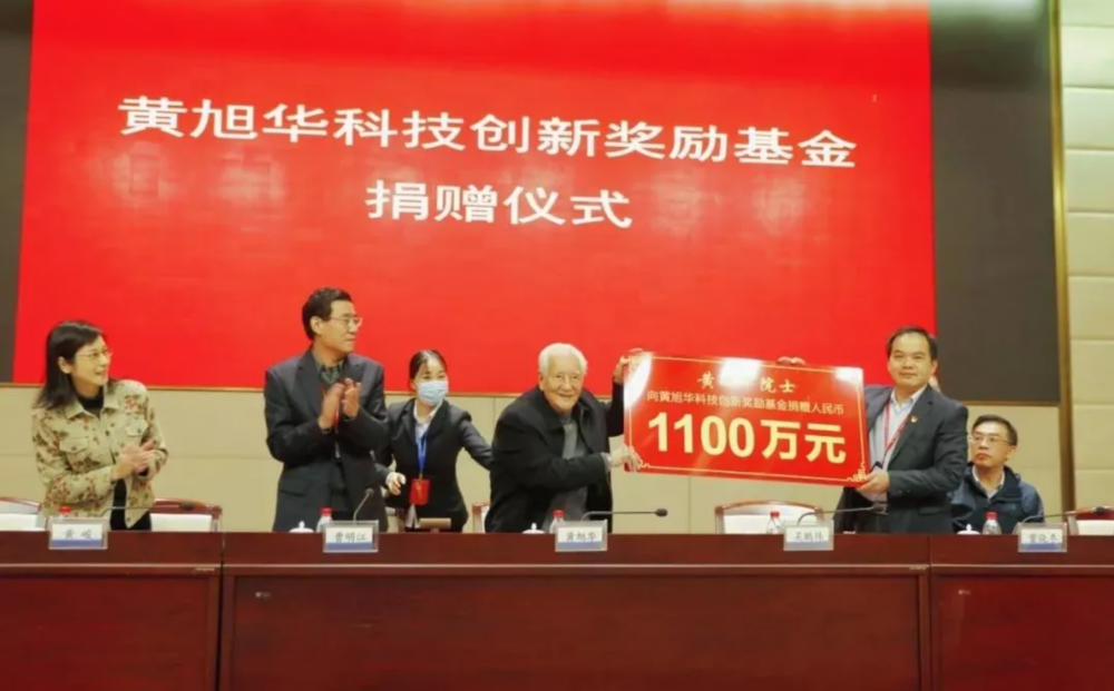 2021年的这些照片，我们不会忘记