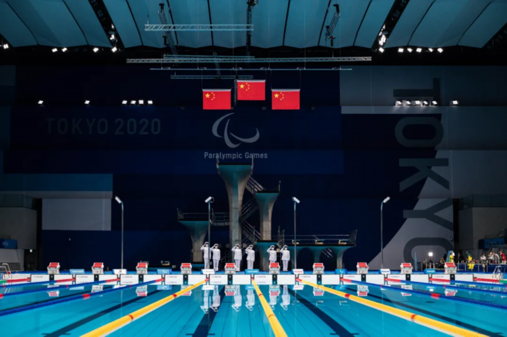 2021年的这些照片，我们不会忘记