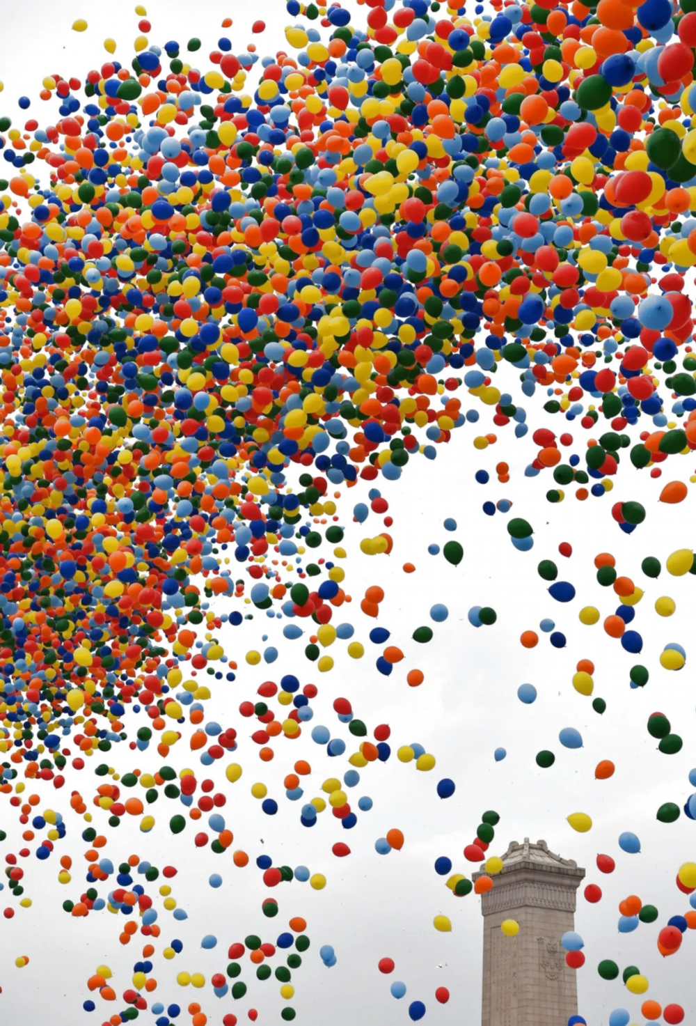 2021年的这些照片，我们不会忘记