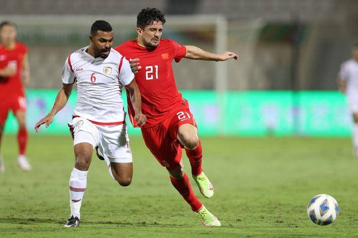 国足十二强赛程（12强赛国足开球时间确定！1月27日战日本、2月1日战越南）-华海博客