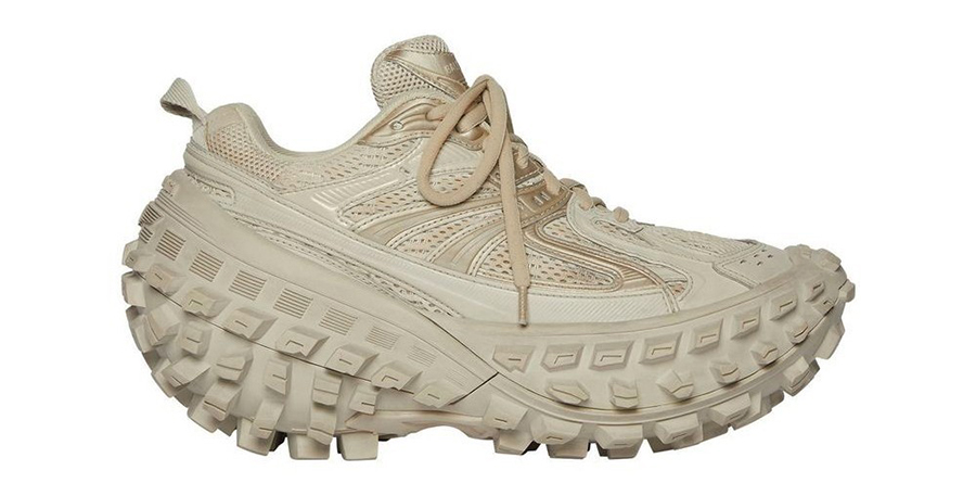 每周鞋报：Louis Vuitton 推出运动鞋、YEEZY 450 新配色亮相