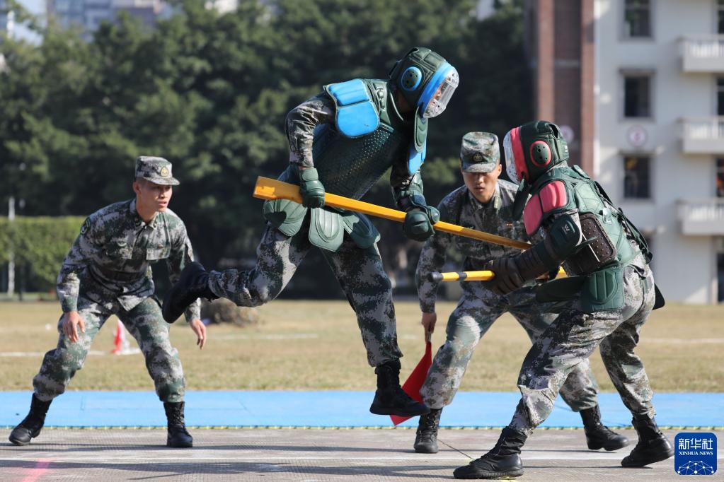 全面推进军事训练转型升级 练就能战善战的精兵劲旅——习近平主席向全军发布开训动员令在全军部队引起强烈反响