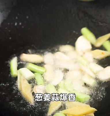 炒魷魚的做法大全,家常炒魷魚的做法大全