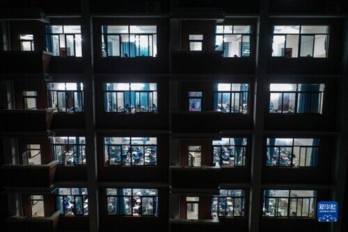 边城东兴疫情下 我们一起拼搏高考