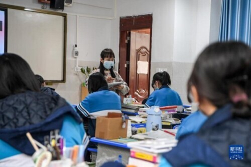 边城东兴疫情下 我们一起拼搏高考