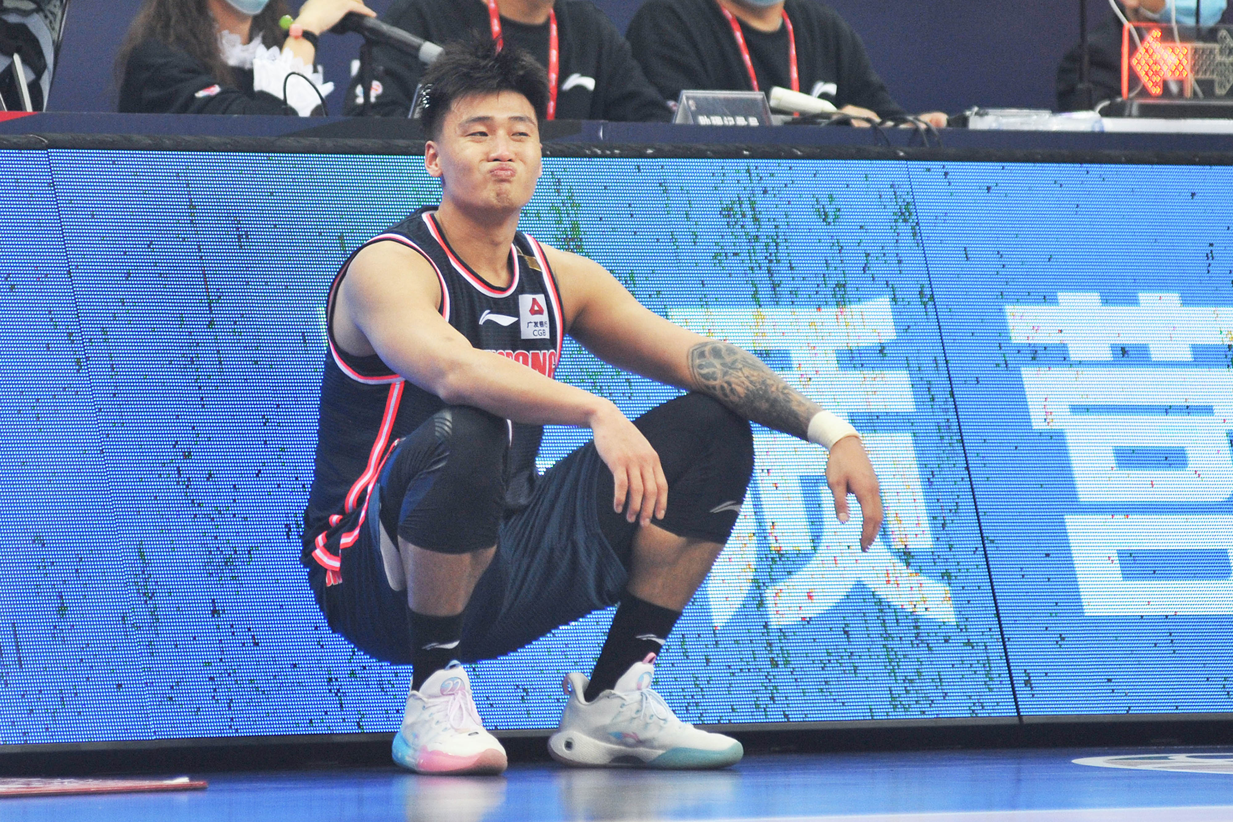 广东男篮:赵睿身体极度不适,将离队休养cba广东男篮10日晚公布了国手