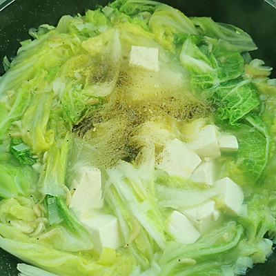 小菜豆腐汤的做法（一定要收藏的白菜豆腐汤简单零失败）