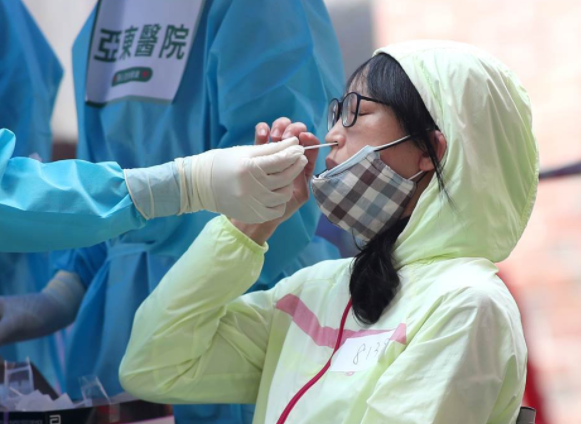 台灣17例本土新增疫情島內醫生分析潛在危機