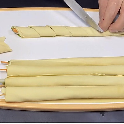 孔雀開屏圖片,孔雀開屏圖片高清