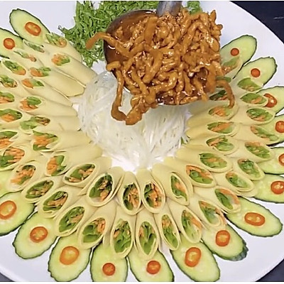 孔雀開屏圖片,孔雀開屏圖片高清