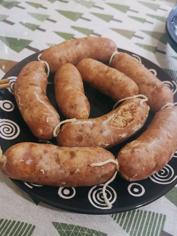 香肠的做法家常做法（从早到晚都想着的纯肉香肠做法）