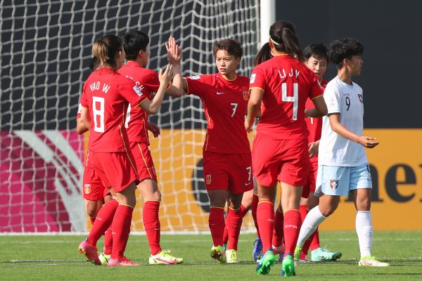 水庆霞执教开门红！中国女足4-0中国台北队，王霜梅开二度