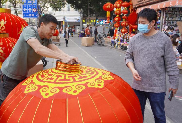 「老广贺春」广州这条街年味氛围感拉满！迎春饰品在“冲刺”