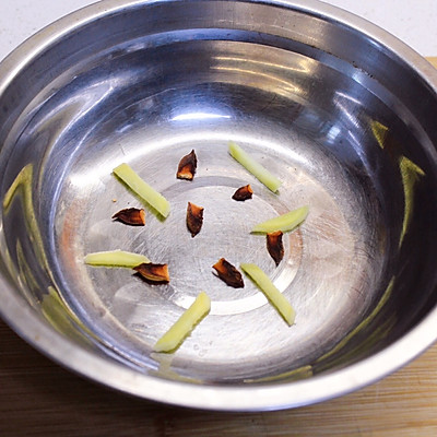 梅菜扣肉的做法,梅菜扣肉的做法 最正宗的做法視頻