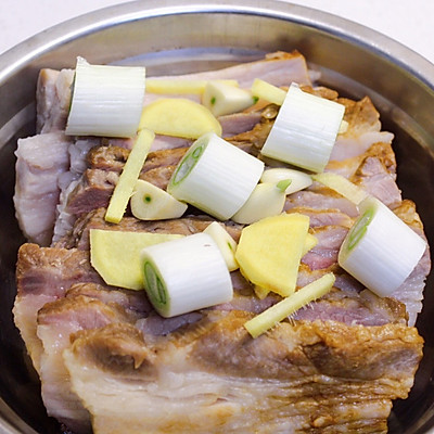 梅菜扣肉的做法,梅菜扣肉的做法 最正宗的做法視頻