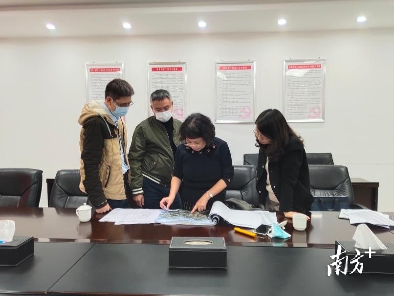 广州市政协委员毕清：借助中医药力量，促进清平中药材市场带动老街区活化｜广州两会