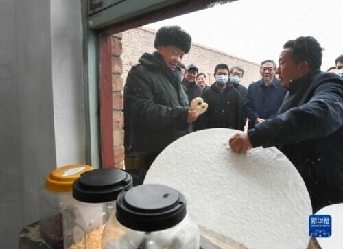 习近平春节前夕赴山西看望慰问基层干部群众