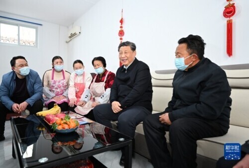 习近平春节前夕赴山西看望慰问基层干部群众