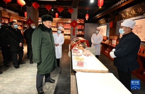 习近平春节前夕赴山西看望慰问基层干部群众