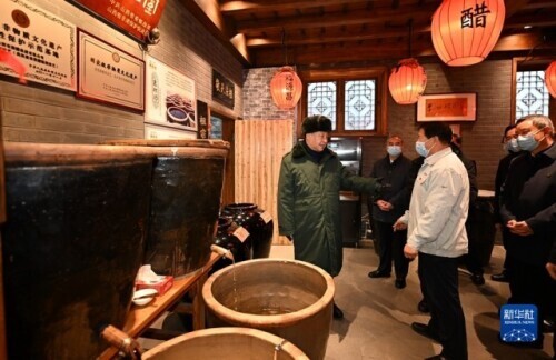 习近平春节前夕赴山西看望慰问基层干部群众