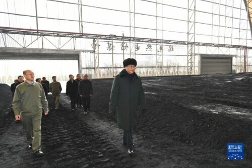 习近平春节前夕赴山西看望慰问基层干部群众