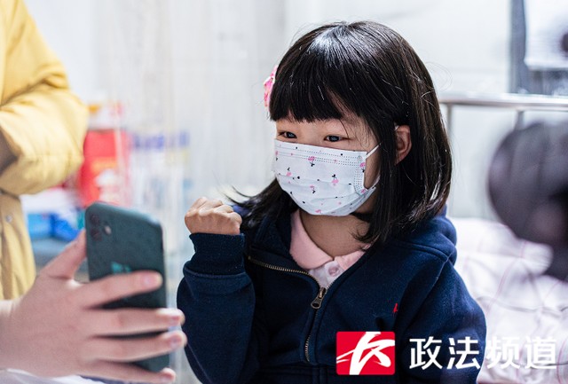 最美新年礼物！8岁小女孩给6岁地中海贫血患儿捐赠头发