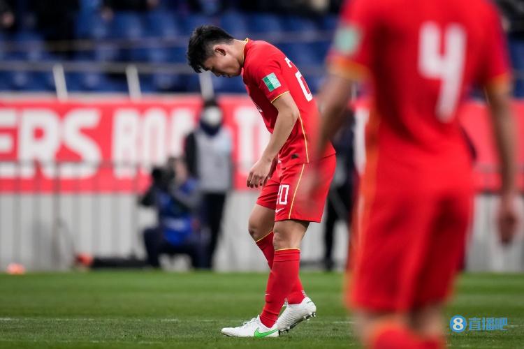 世界杯足球预选赛（回顾国足世预赛932天：换“皮”废“铁”一场空，小丑竟是我自己）