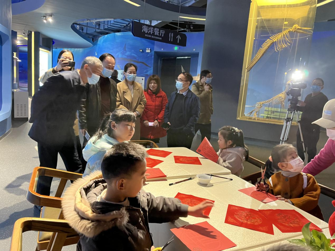 当海洋遇到图书 | 福州首家海洋主题图书馆开幕，快来漫步书籍的海洋