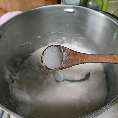 葱油饼怎么做（这样做葱油饼三分钟就做好）