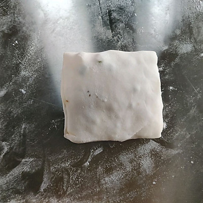 葱油饼怎么做（这样做葱油饼三分钟就做好）