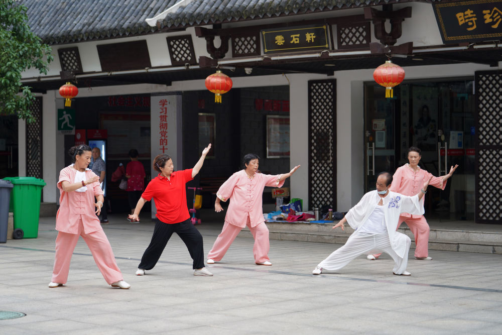 团结奋斗书写新的美好未来——习近平总书记在春节团拜会上的讲话激励社会各界奋进新征程