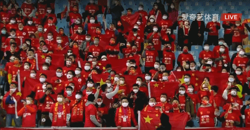 中国男足最后一场比赛(国足最后才进球，输给越南1：3)